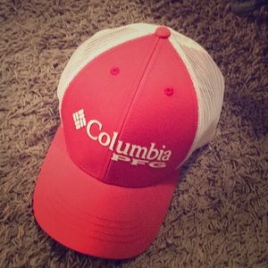 Columbia hat. Youth small